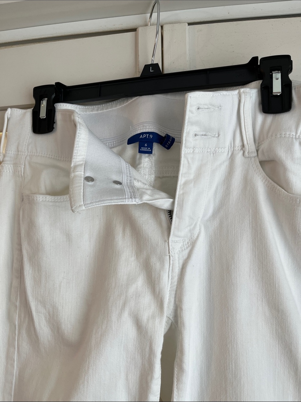 Apt. 9 White Straight-Leg Jeans
